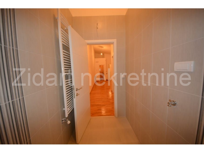Квартира, 688 м², 138 000$ — FAKTOR